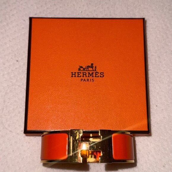 Hermes Wide Clic Clac H Bracelet (Orange/Yellow Gold Plated) - PM - Picture 2 of 2